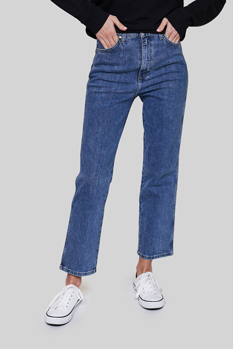 Джинси Wrangler Wild West Regular Fit (W2H2D223H) Синій