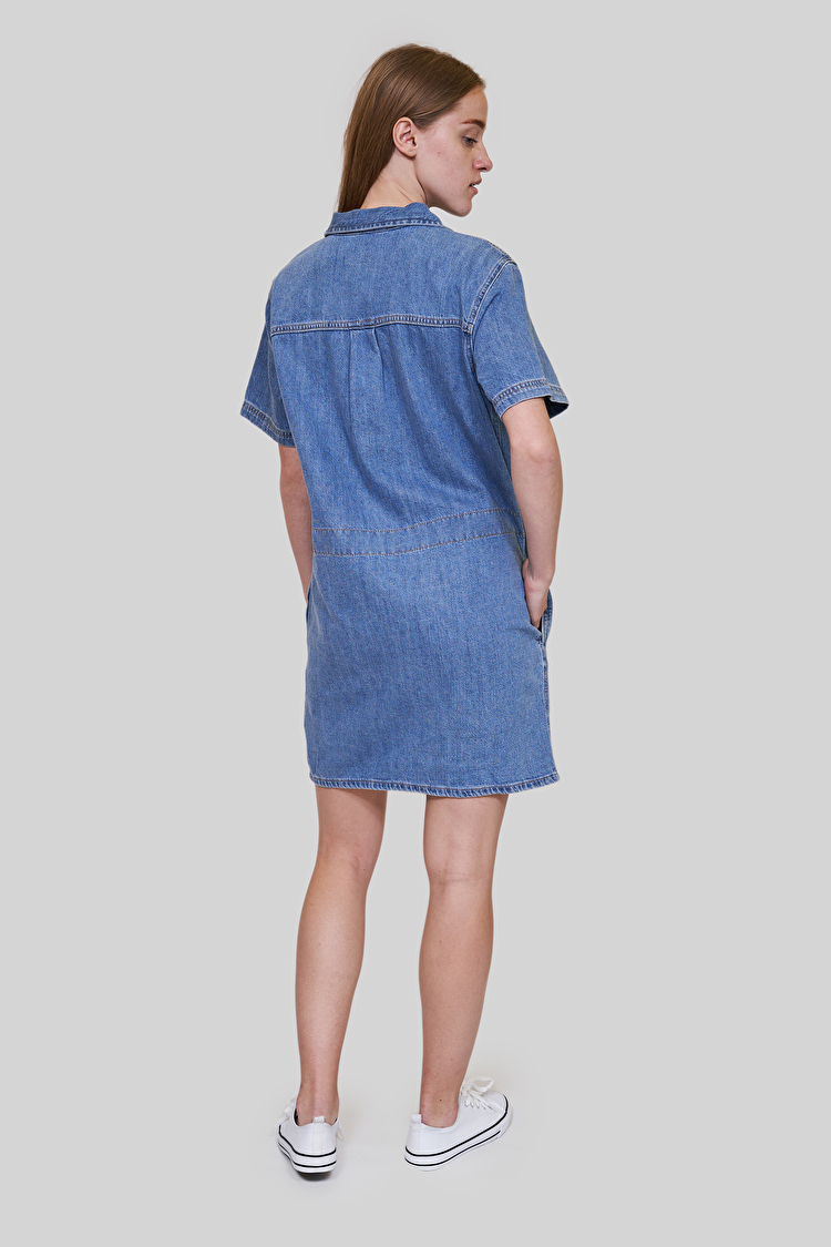 Сукня джинсова Wrangler CHORE DRESS Regular Fit (W23FZB26L) Блакитний