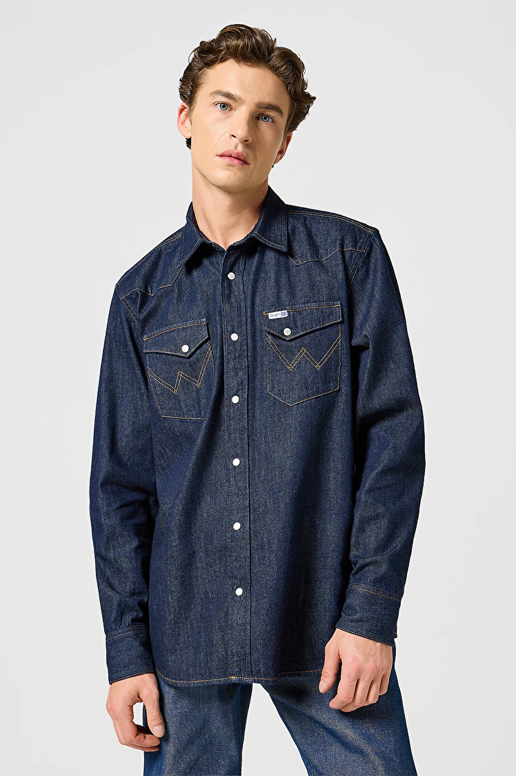 Рубашка джинсовая Wrangler 2 PKT SHIRT Relaxed Fit (112357737) Темно-синий