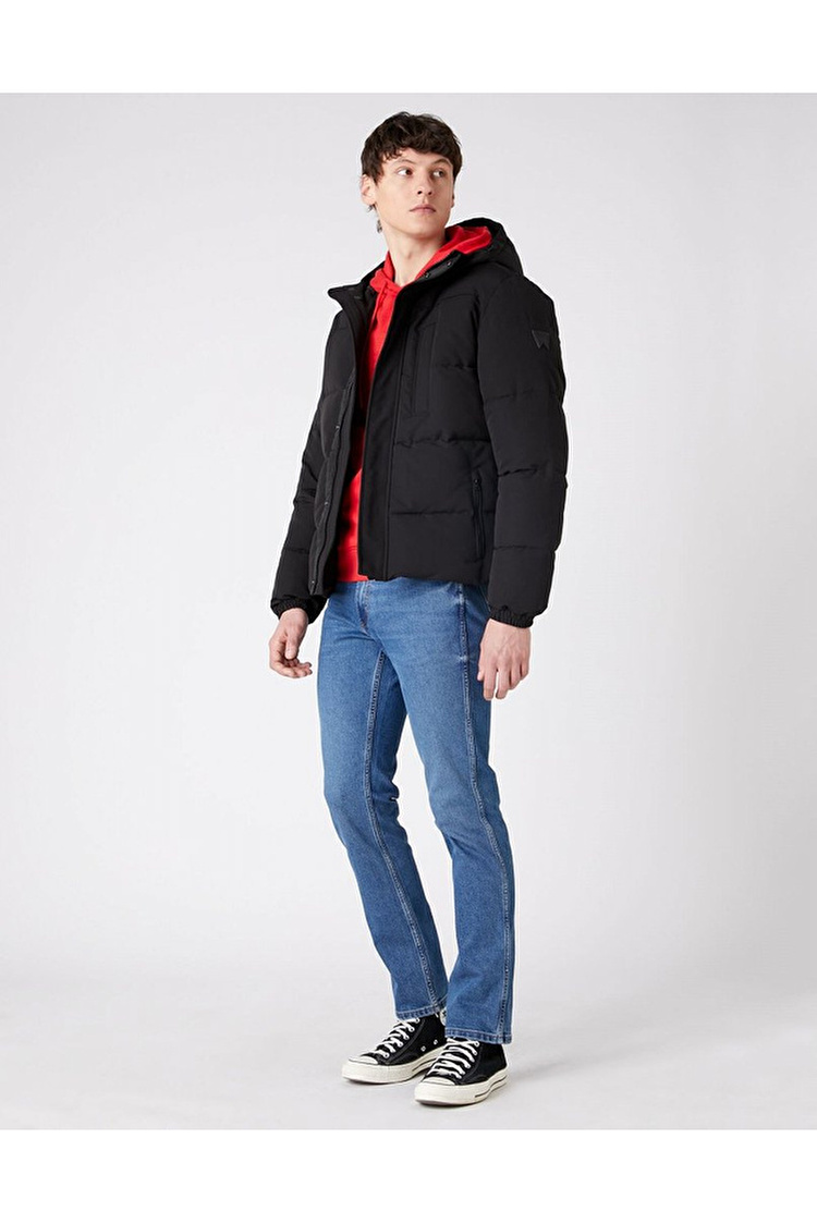 Куртка стеганная Wrangler The Bodyguard Regular Fit (W4C8WW100) Черный