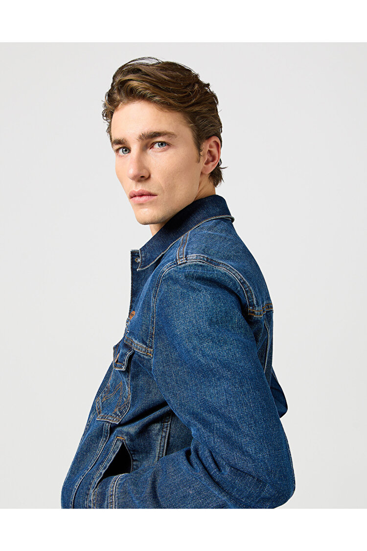 Куртка джинсовая Wrangler Classic Jacket Regular Fit (112362651) Синий