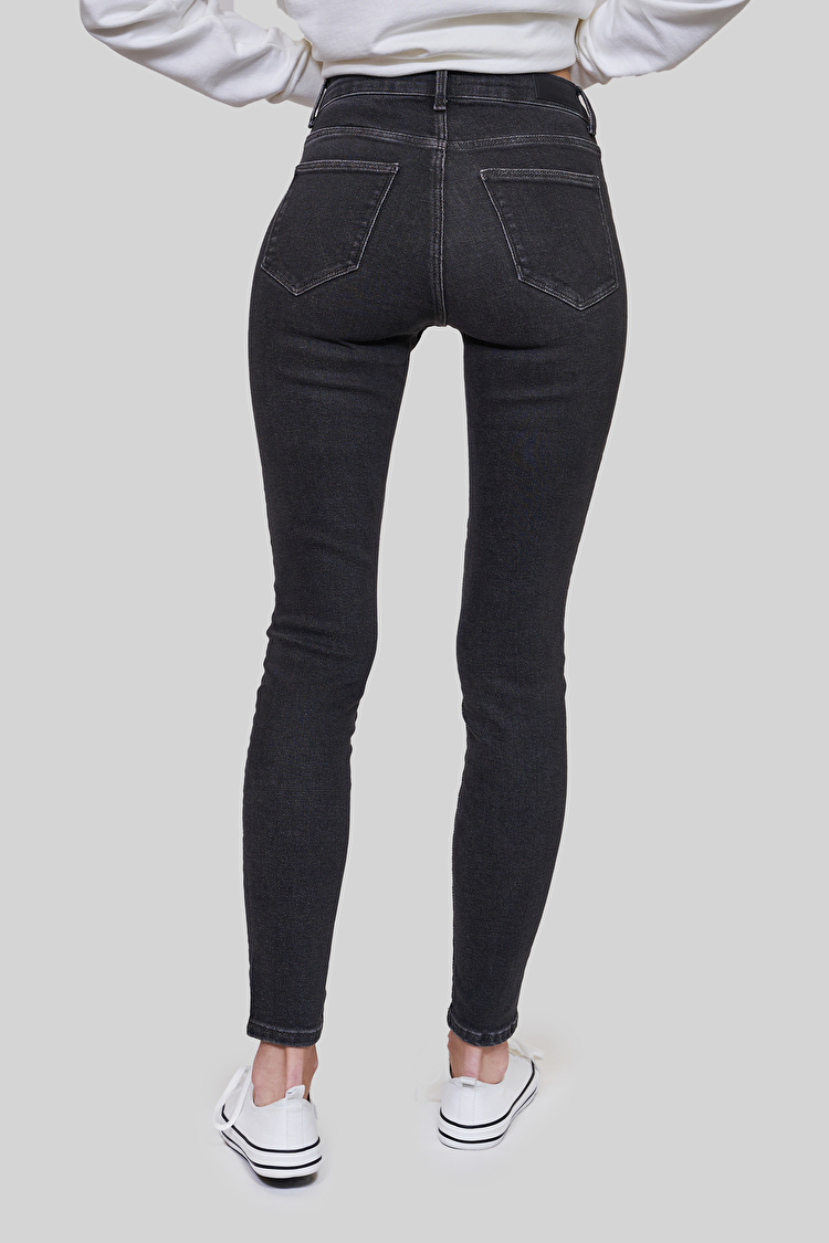 Джинси Wrangler High Rise Skinny Skinny Fit (W27HMA95F) Темно-сірий