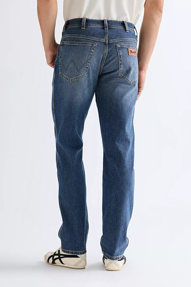 Джинси Wrangler Texas Slim Slim Fit (112377808) Блакитний
