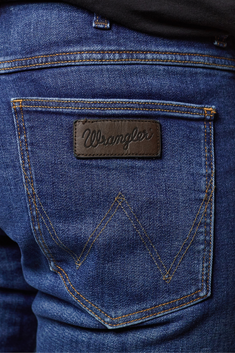 Джинси Wrangler Arizona Straight Classic Fit (W12O3339E) Блакитний