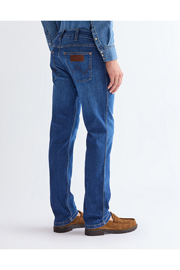 Джинси Wrangler Greensboro Regular Fit (112378852) Блакитний