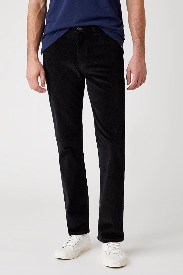 Брюки вельветові Wrangler Arizona Regular Fit (W12OEC100) Чорний