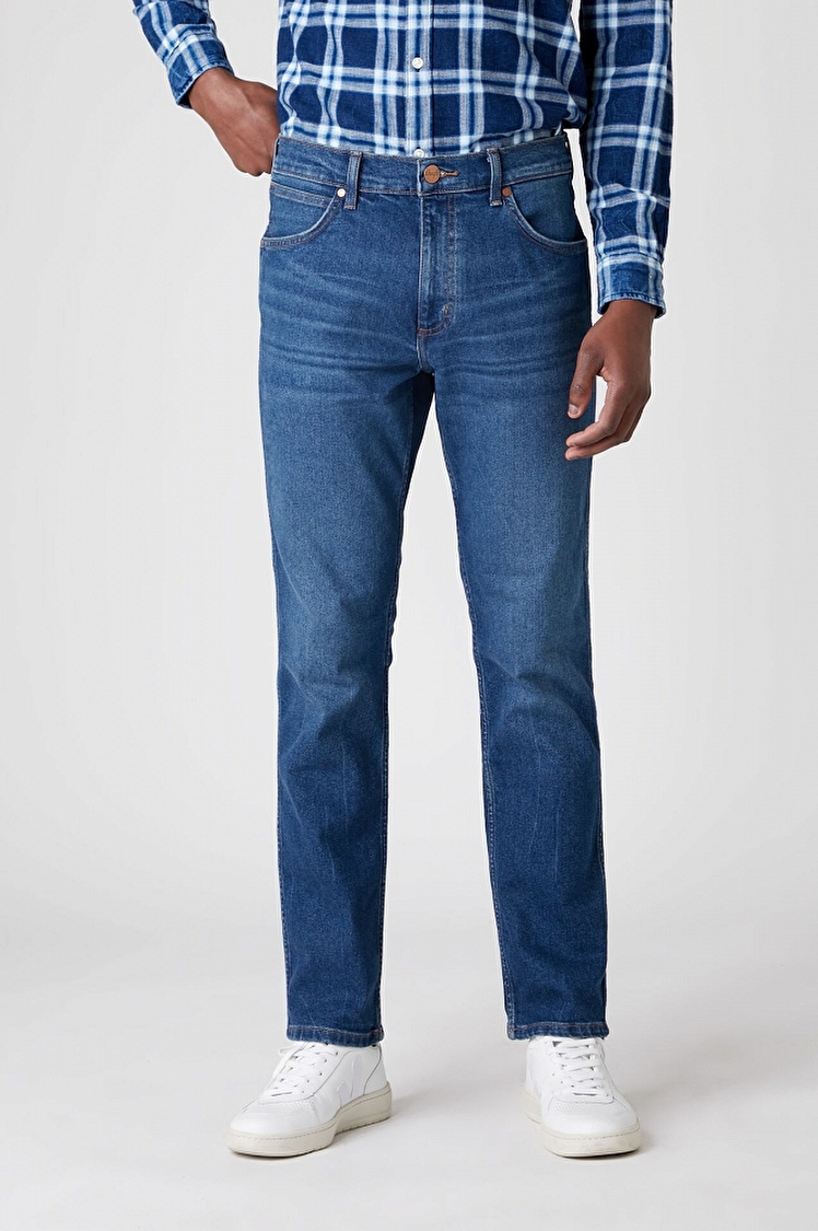 Джинси Wrangler Greensboro Regular Fit (W15QU858J) Синій
