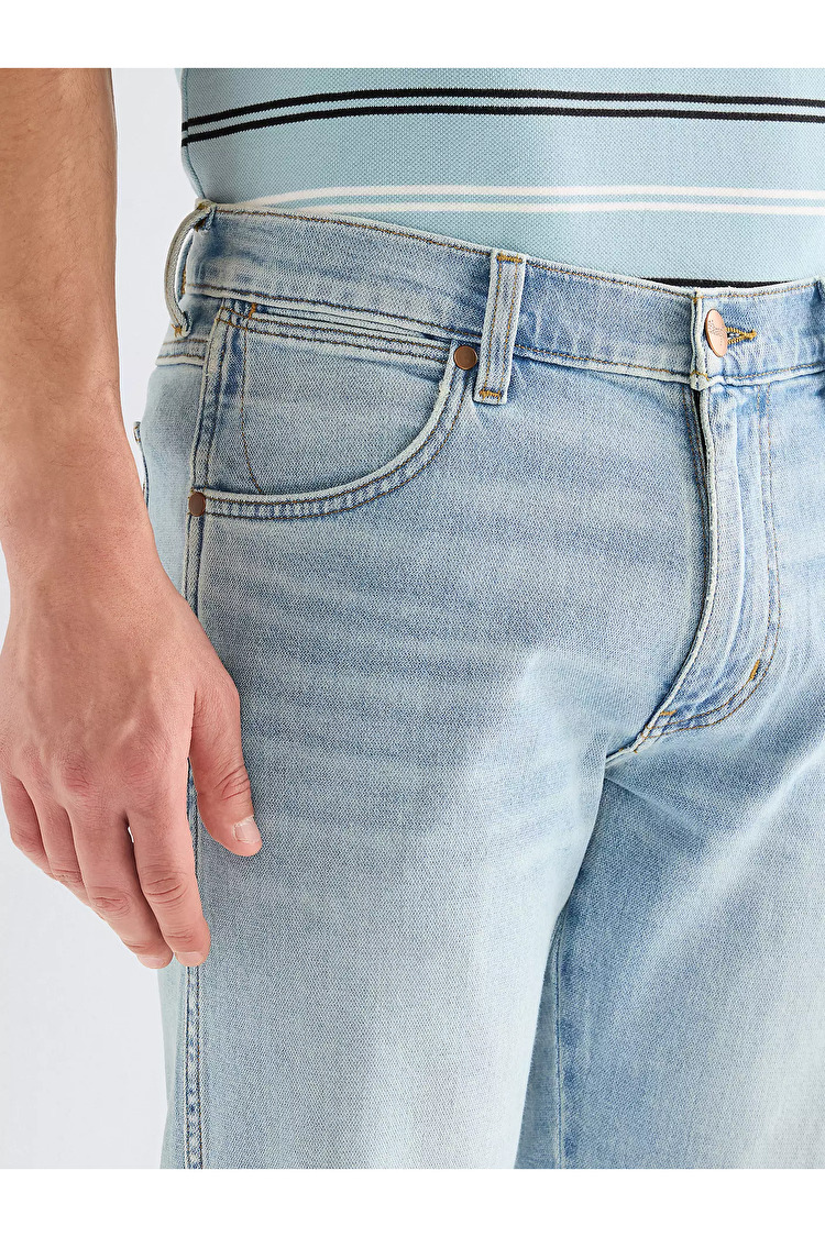 Шорти Wrangler Colton Shorts Regular Fit (112377840) Блакитний