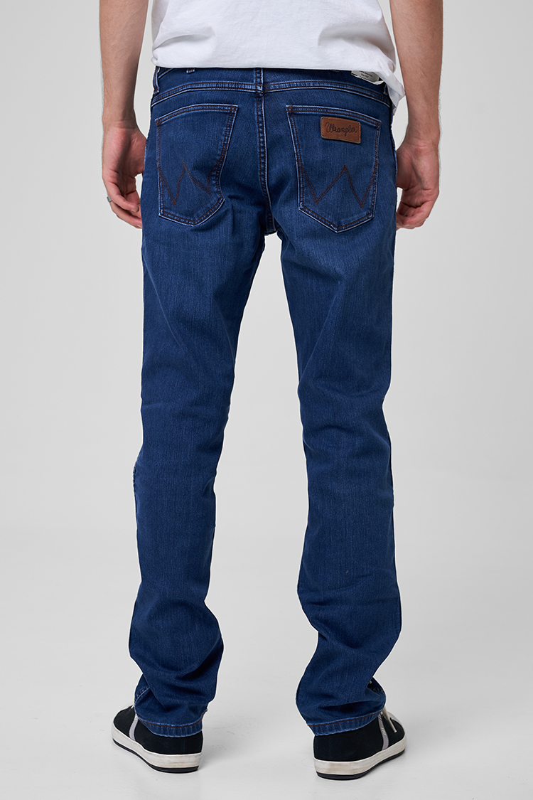 Джинсы Wrangler Greensboro Regular Fit (W15QEE267) Синий