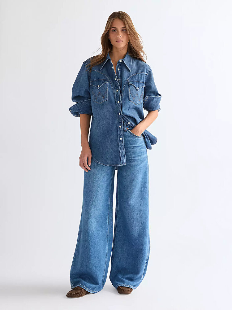 Джинси Wrangler CANYON Loose Fit (112378703) Блакитний