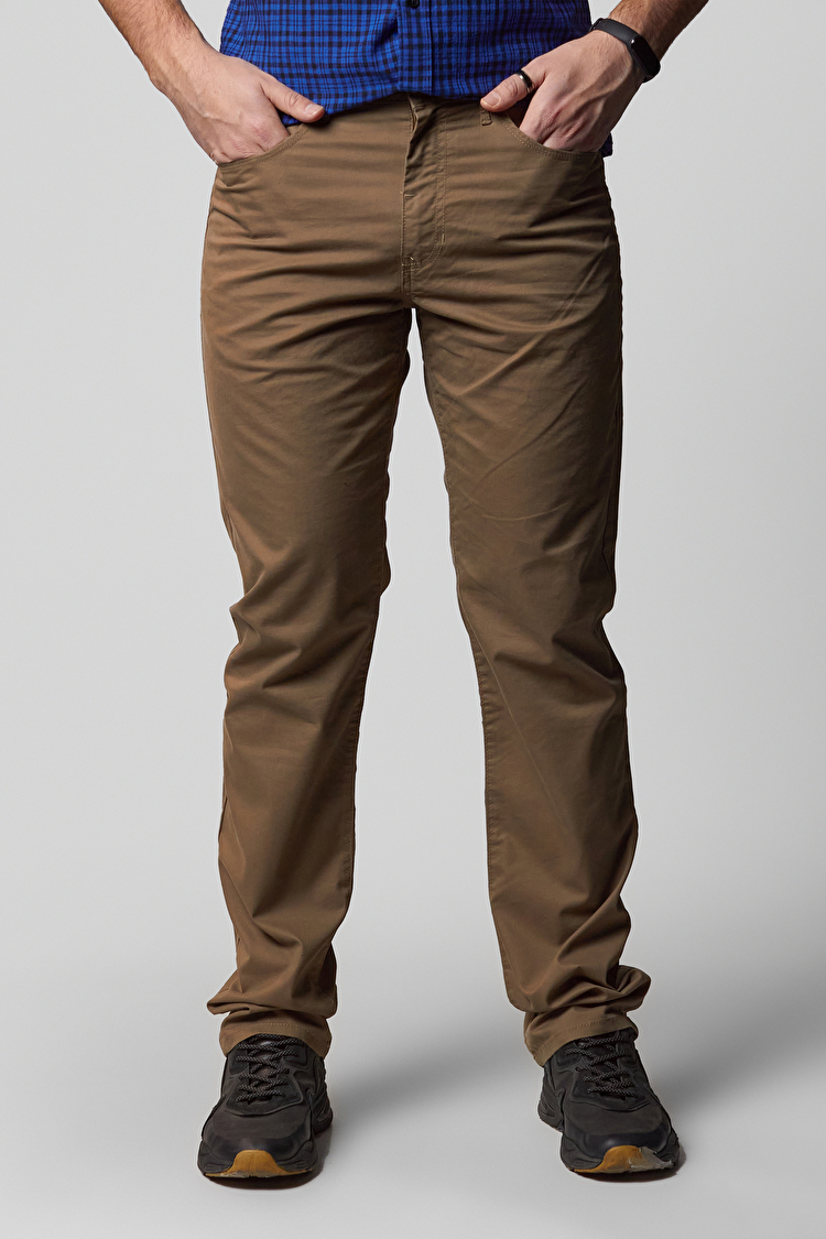 Штани Wrangler Arizona Regular Fit (W12OAN178) Коричневий