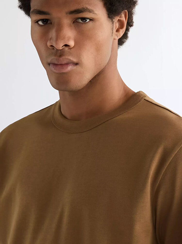 Футболка Wrangler SS SOLID TEE Relaxed Fit (112378013) Коричневий