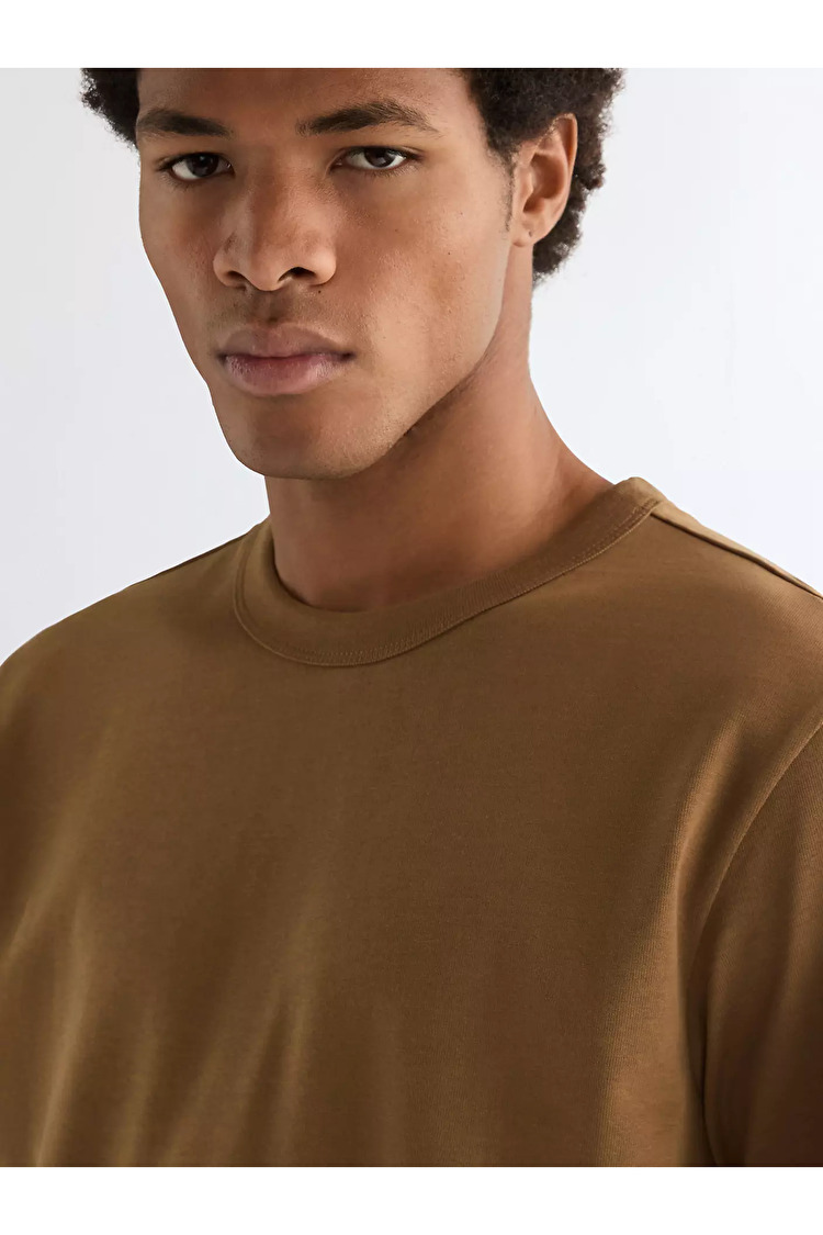 Футболка Wrangler SS SOLID TEE Relaxed Fit (112378013) Коричневий