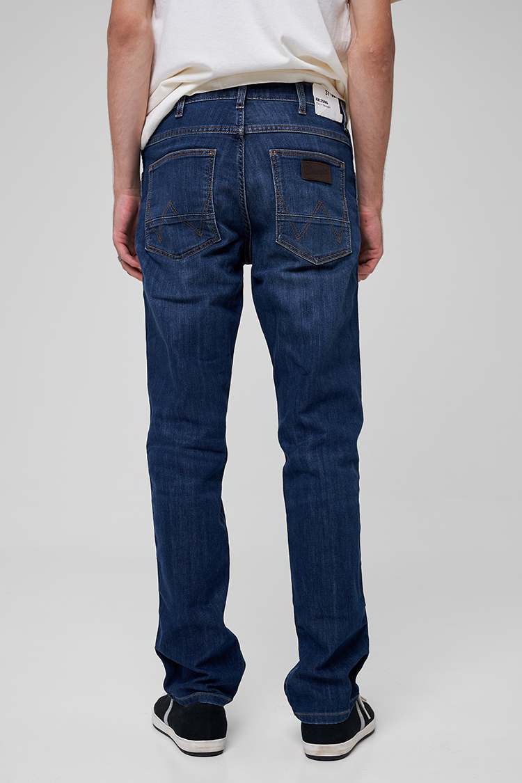 Джинси Wrangler Arizona Regular Fit (W12OUJ47R) Синій