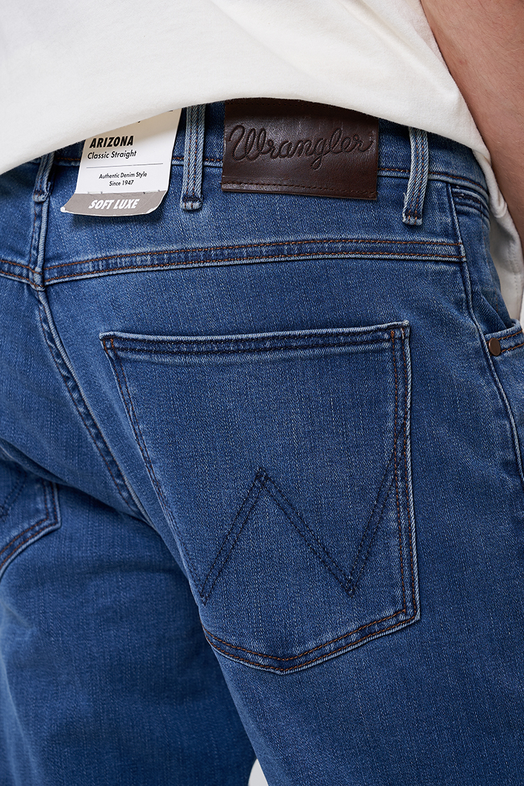 Джинсы Wrangler Arizona Regular Fit (W12OMU91Q) Голубой