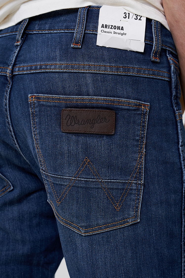 Джинси Wrangler Arizona Regular Fit (W12OUJ47R) Синій