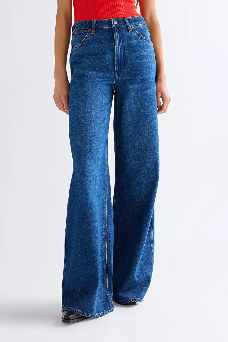 Джинси Wrangler CANYON Loose Fit (112378704) Блакитний