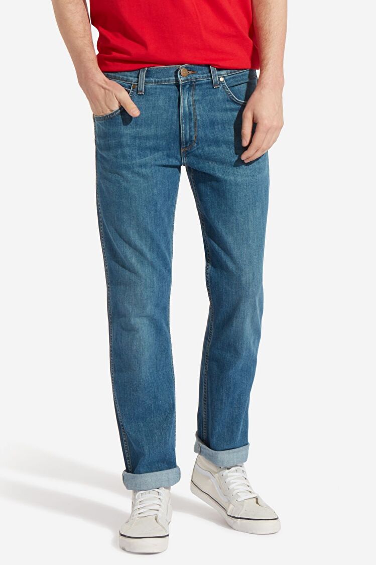 Джинси Wrangler Greensboro Regular Fit (W15QW8203) Блакитний