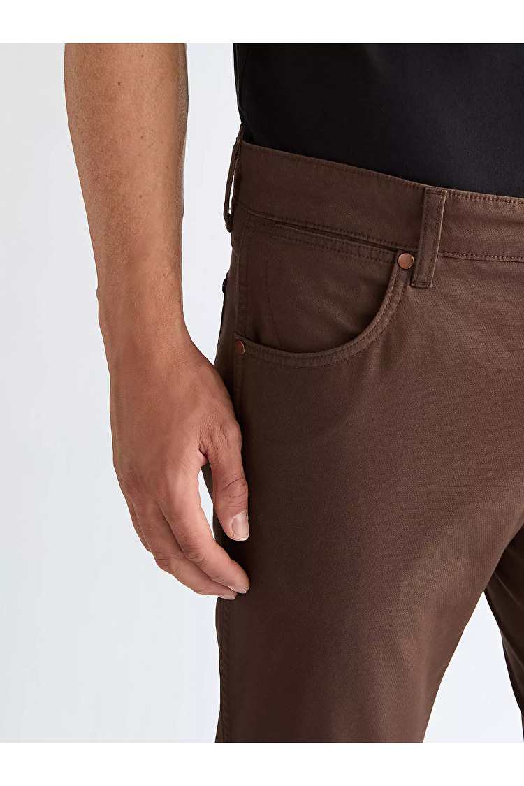 Штани Wrangler Greensboro Regular Fit (112377798) Коричневий