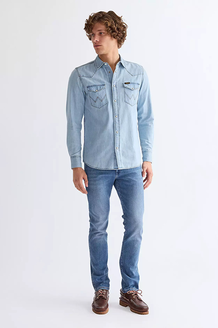 Джинси Wrangler Larston Slim Fit (W18SQ148R) Блакитний