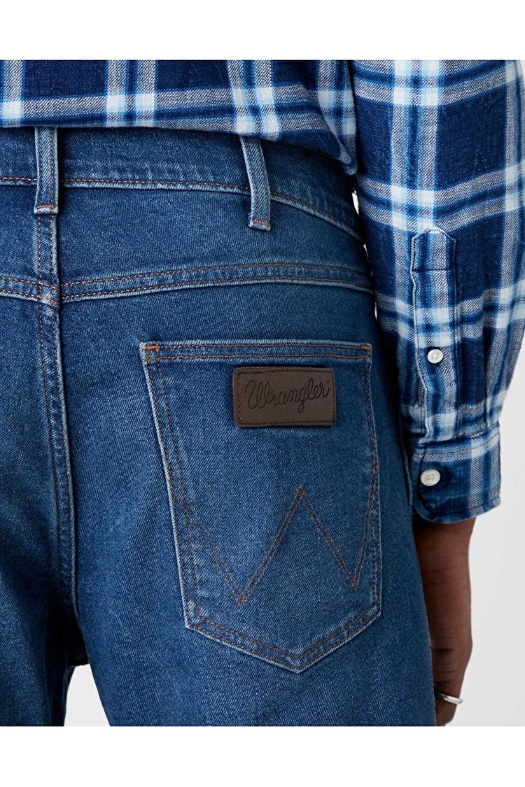 Джинси Wrangler Greensboro Regular Fit (W15QU858J) Синій