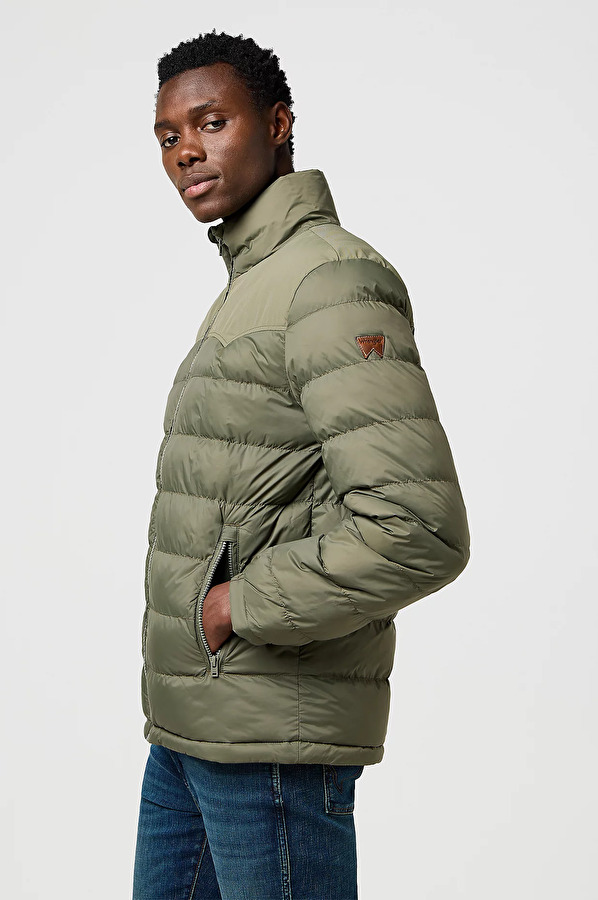 Куртка с утеплителем Wrangler PACKABLE PUFFER Regular Fit (112371449) Зеленый