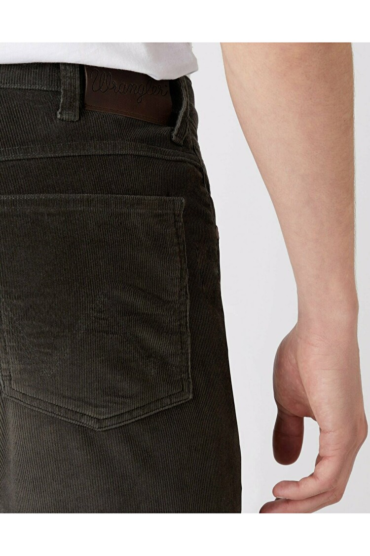 Брюки вельветові Wrangler Arizona Regular Fit (W12OEC221) Зелений