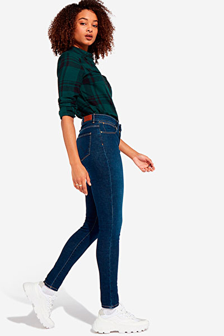 Джинсы Wrangler High Rise Skinny Skinny Fit (W27HVH78Y) Темно-синий