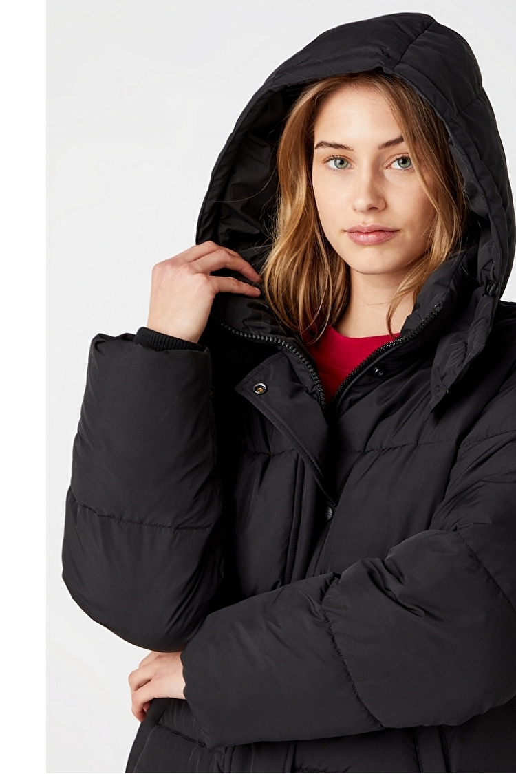 Куртка довга Wrangler Long Puffer Relaxed Fit (W4S8VJ100) Чорний