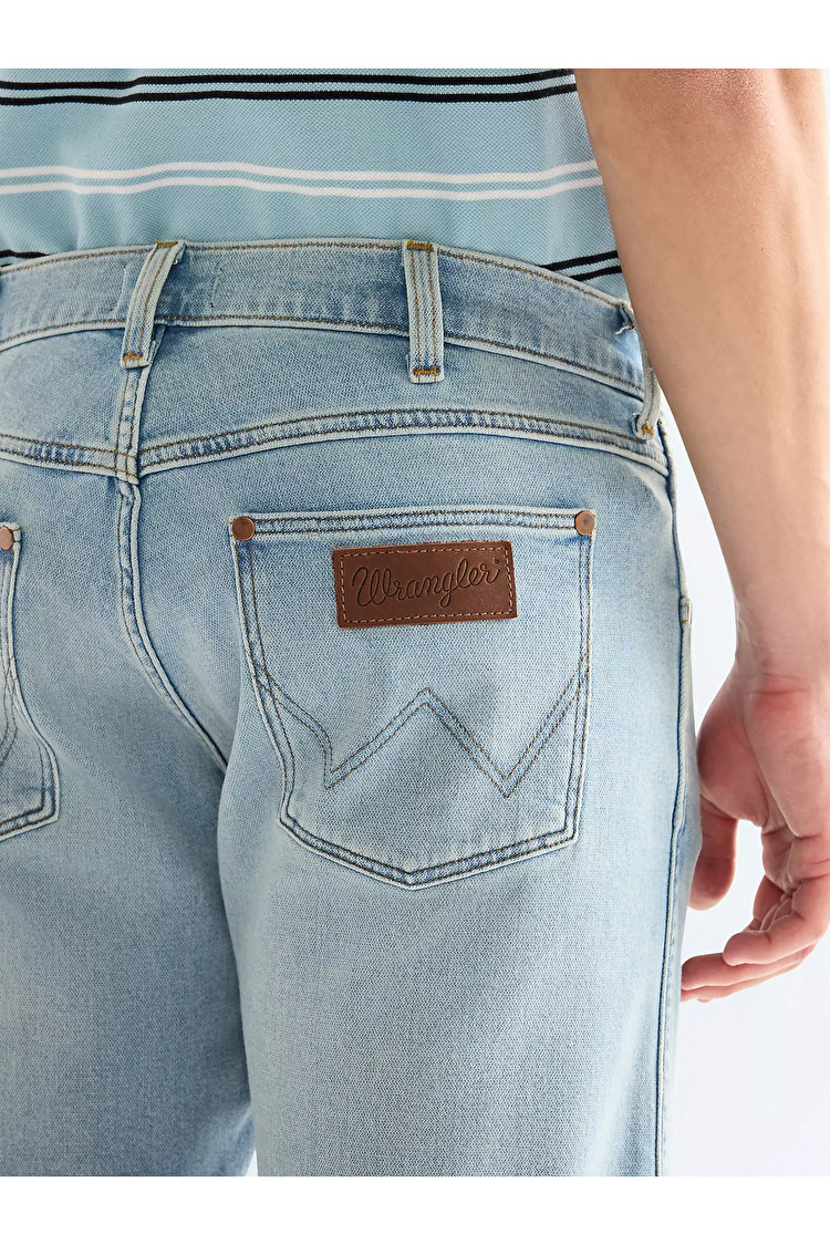 Шорти Wrangler Colton Shorts Regular Fit (112377840) Блакитний