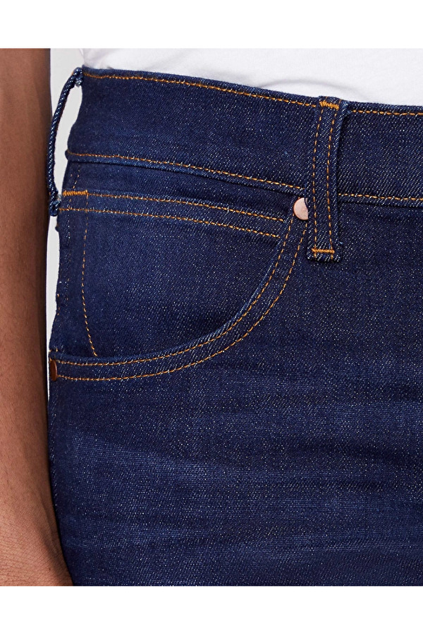 Джинсы Wrangler Greensboro Regular Fit (W15QQ892G) Темно-синий