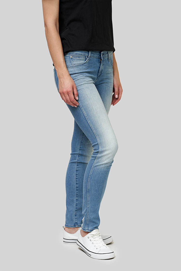 Джинсы Wrangler Courtney Skinny Fit (W23S4571P) Синий