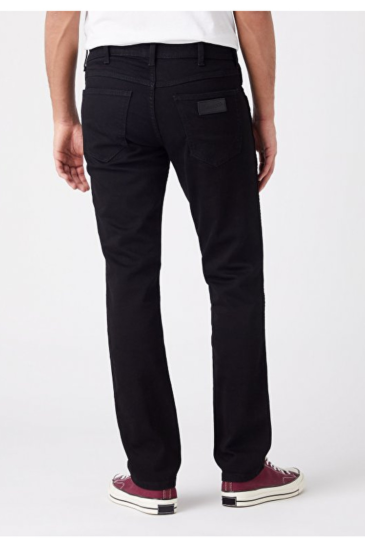 Джинси Wrangler Arizona Regular Fit (W12OHP19A) Чорний