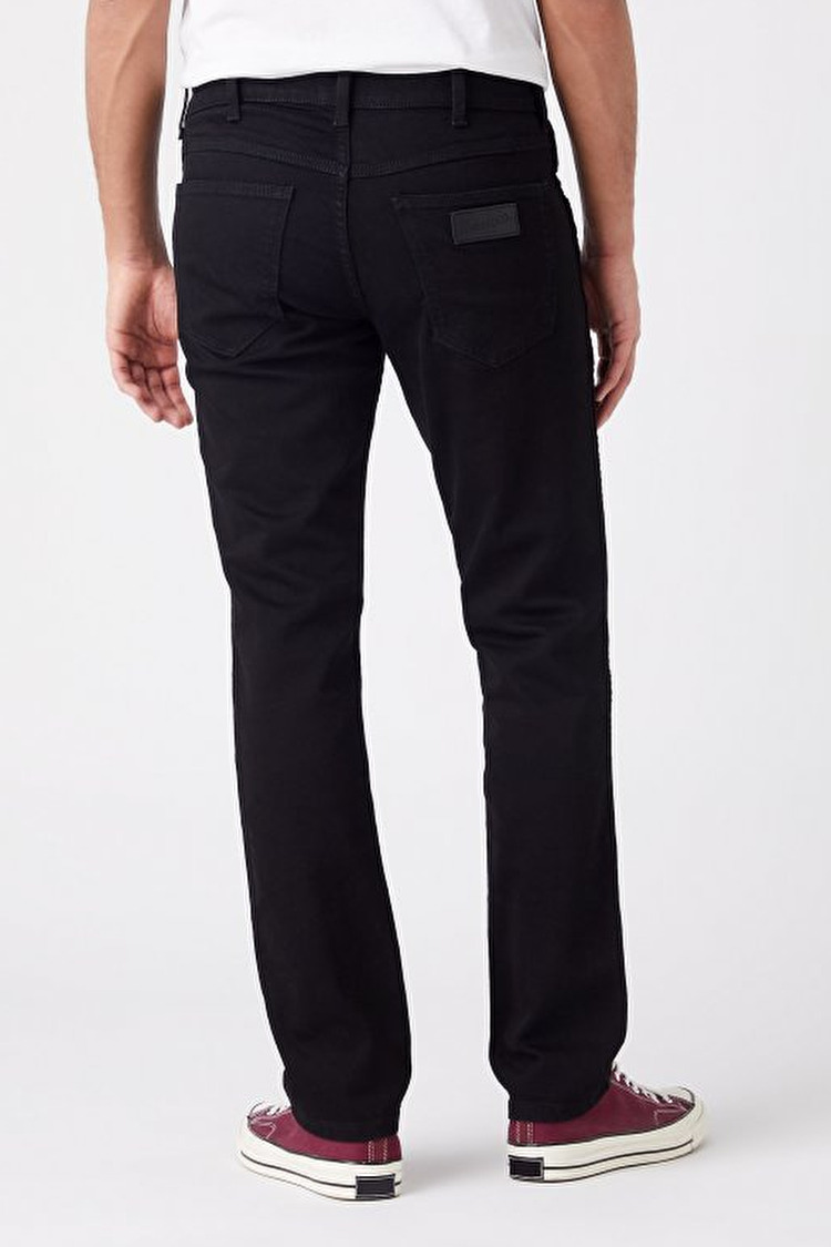 Джинси Wrangler Arizona Regular Fit (W12OHP19A) Чорний