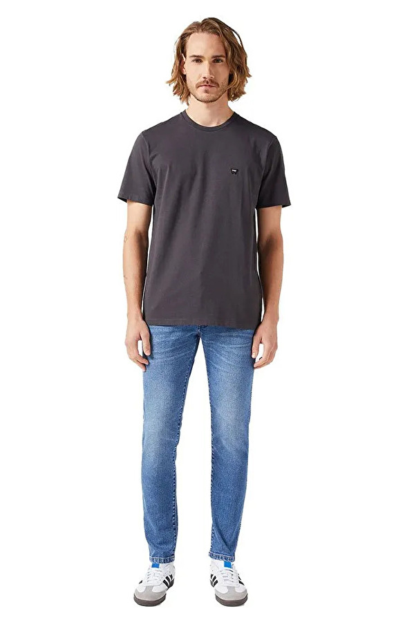 Футболка Wrangler Sign Off Tee Regular Fit (112351320) Черный