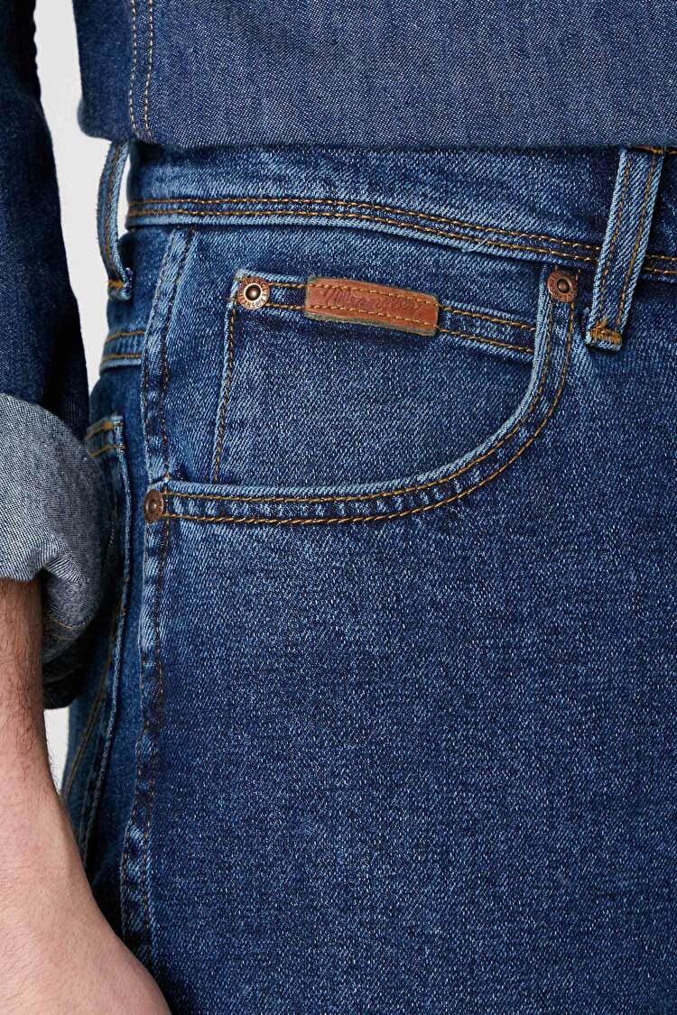 Джинси Wrangler Texas Regular Fit (W121U5225) Синій