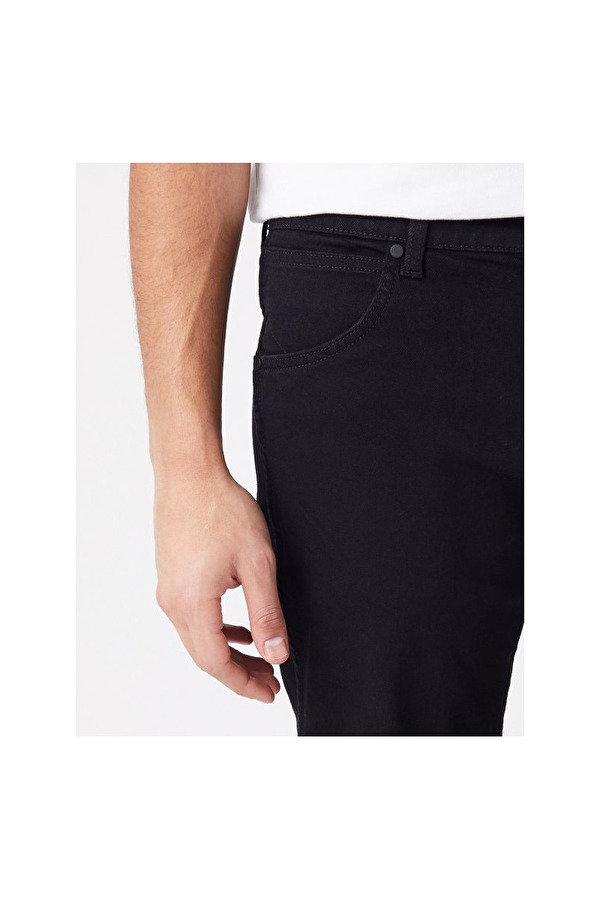 Джинси Wrangler Arizona Regular Fit (W12OHP19A) Чорний