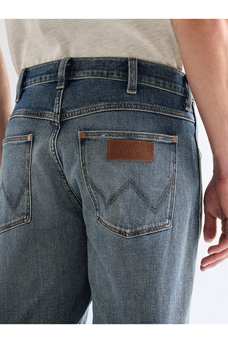 Джинси Wrangler FRONTIER Relaxed Fit (112377828) Сірий