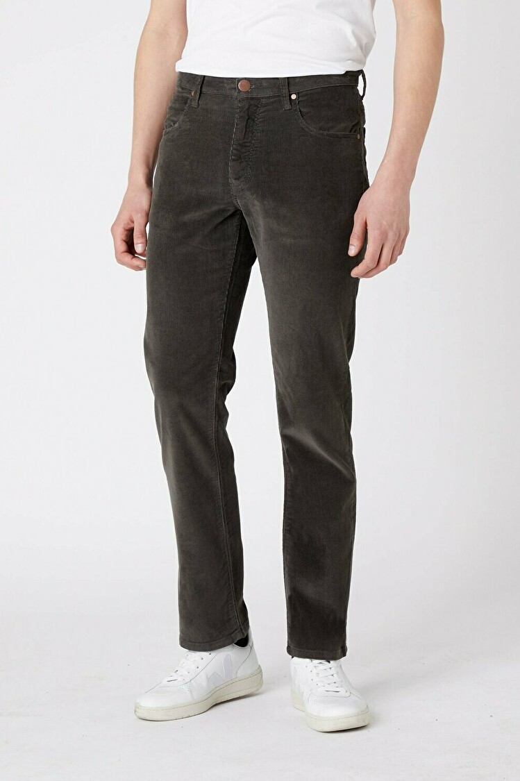 Брюки вельветові Wrangler Arizona Regular Fit (W12OEC221) Зелений