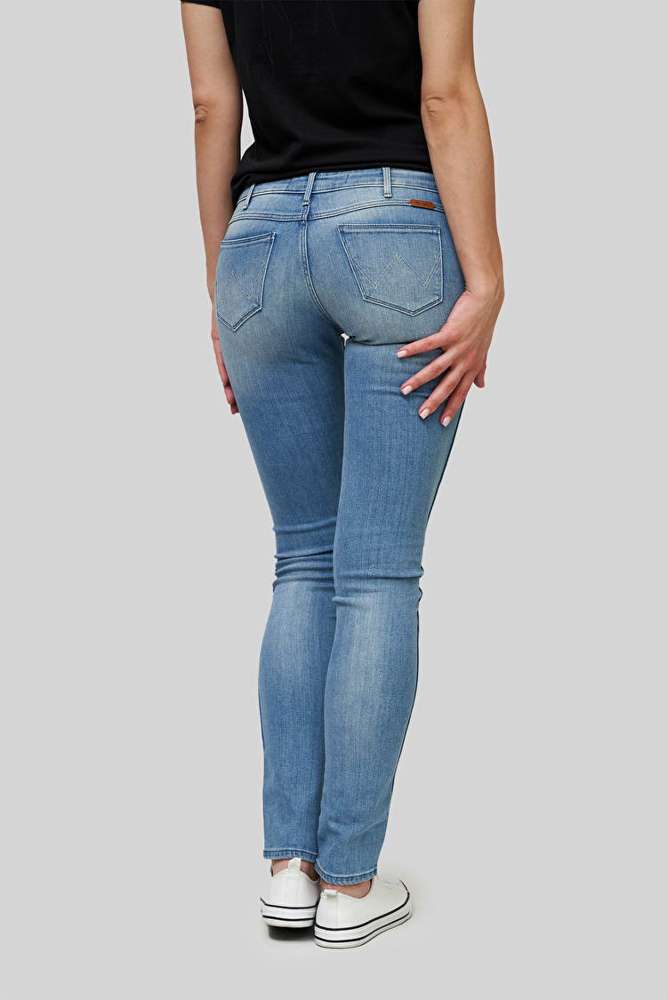Джинсы Wrangler Courtney Skinny Fit (W23S4571P) Синий