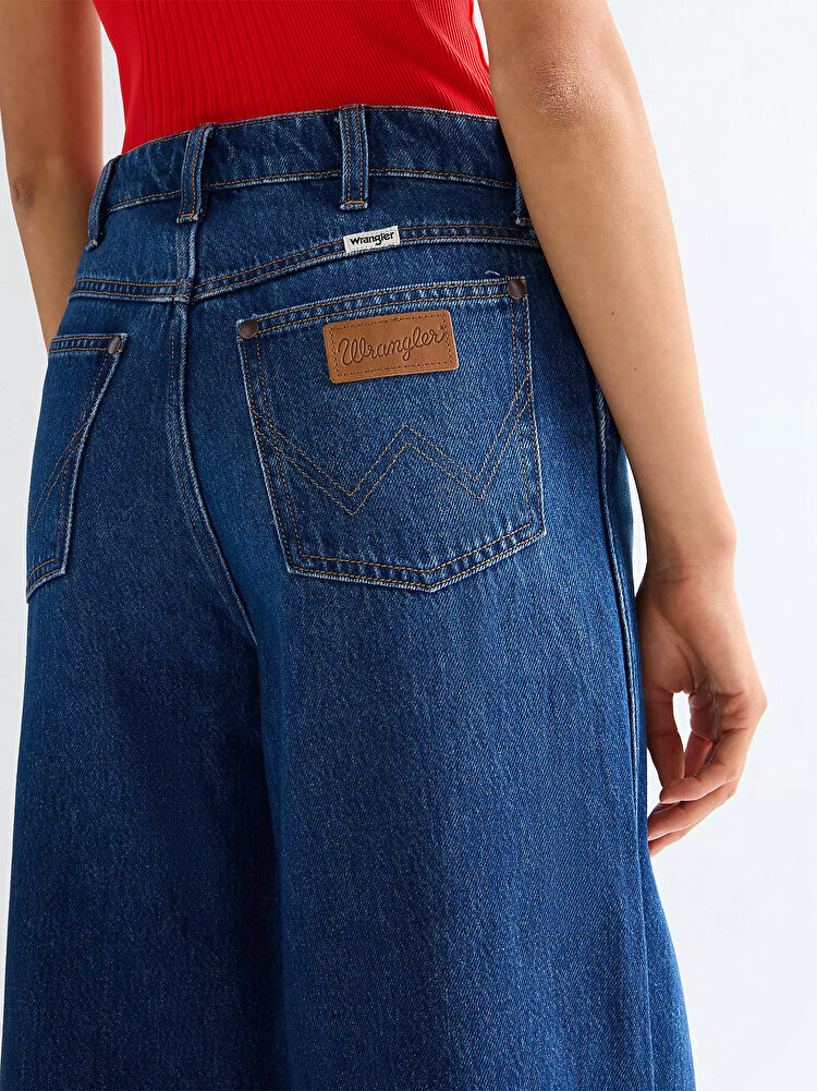 Джинси Wrangler CANYON Loose Fit (112378704) Блакитний