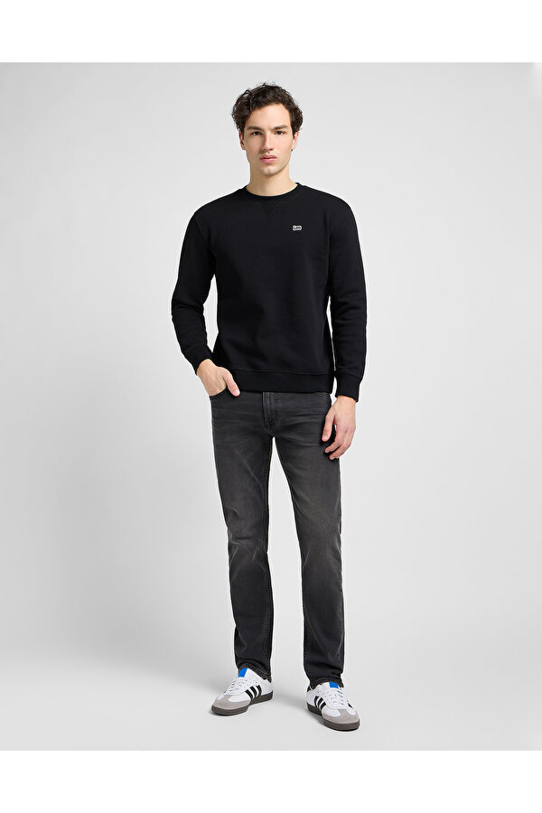 Свитшот LEE PATCH CREW SWS Regular Fit (112121791-L81ITJ01) Черный