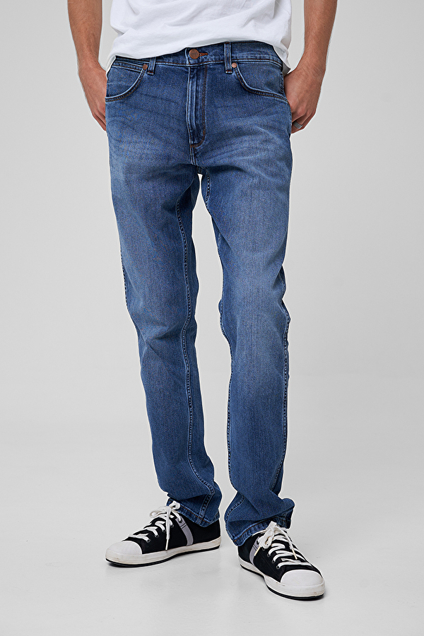 Джинси Wrangler Greensboro Regular Fit (W15QXG62U) Блакитний