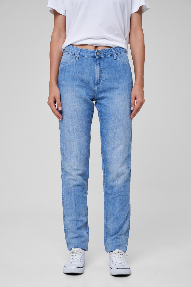 Джинси Wrangler Ashboro Boyfriend (W26Q9576P) Блакитний