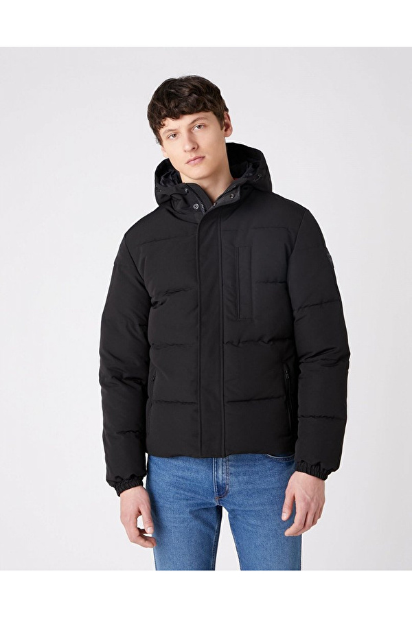 Куртка стеганная Wrangler The Bodyguard Regular Fit (W4C8WW100) Черный