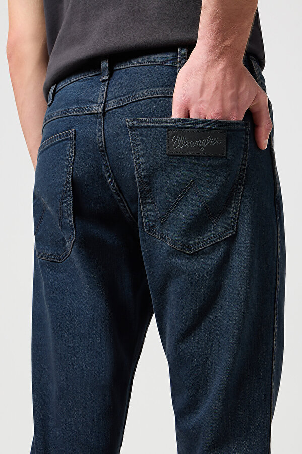 Джинси Wrangler Greensboro Regular Fit (112141197-W15QLT35X) Темно-синій