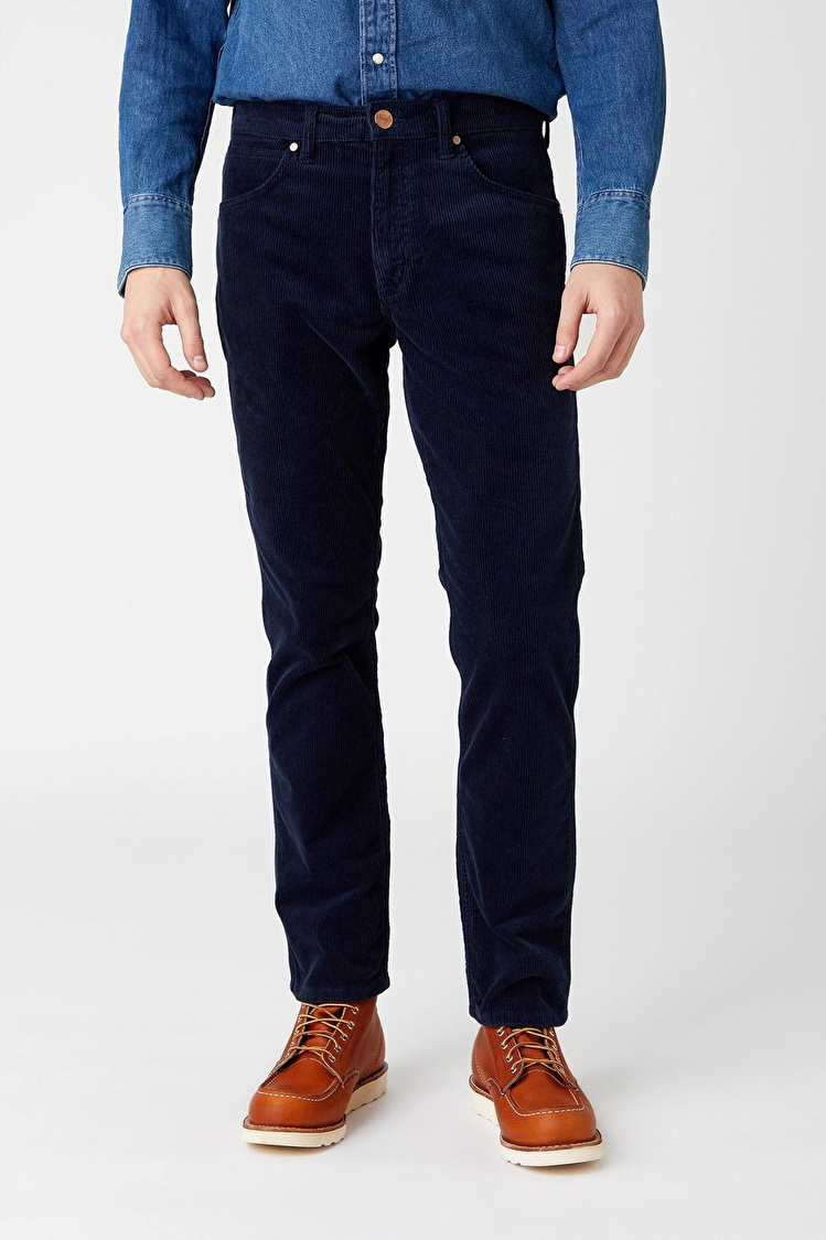 Брюки вельветові Wrangler Greensboro Regular Fit (W15QA2B21) Темно-синій