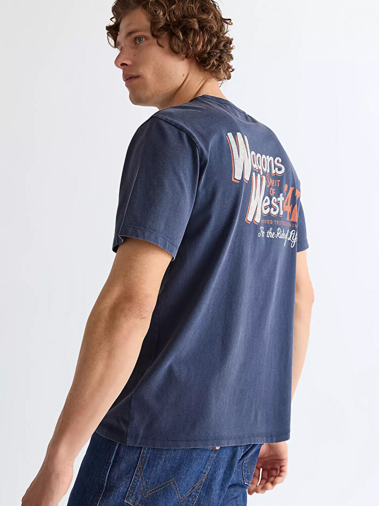 Футболка Wrangler Graphic Tee Relaxed Fit (112377995) Синій