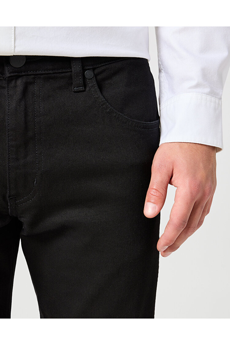 Джинсы Wrangler Greensboro Regular Fit (112357393) Черный