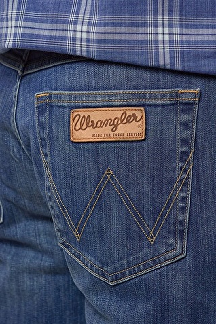 Шорти джинсові Wrangler Arizona Short Regular Fit (W13PXG46V) Синій